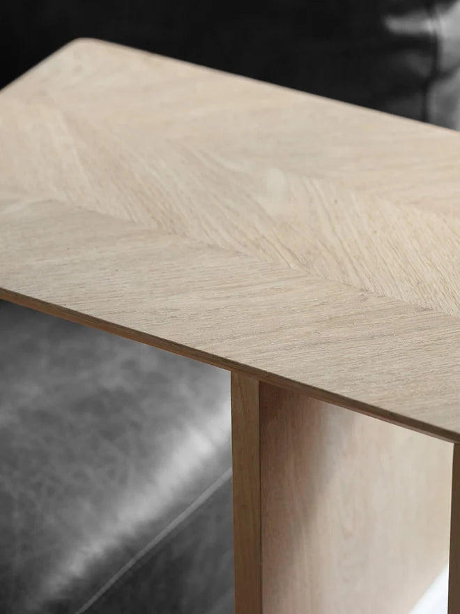 Holz-Beistelltisch